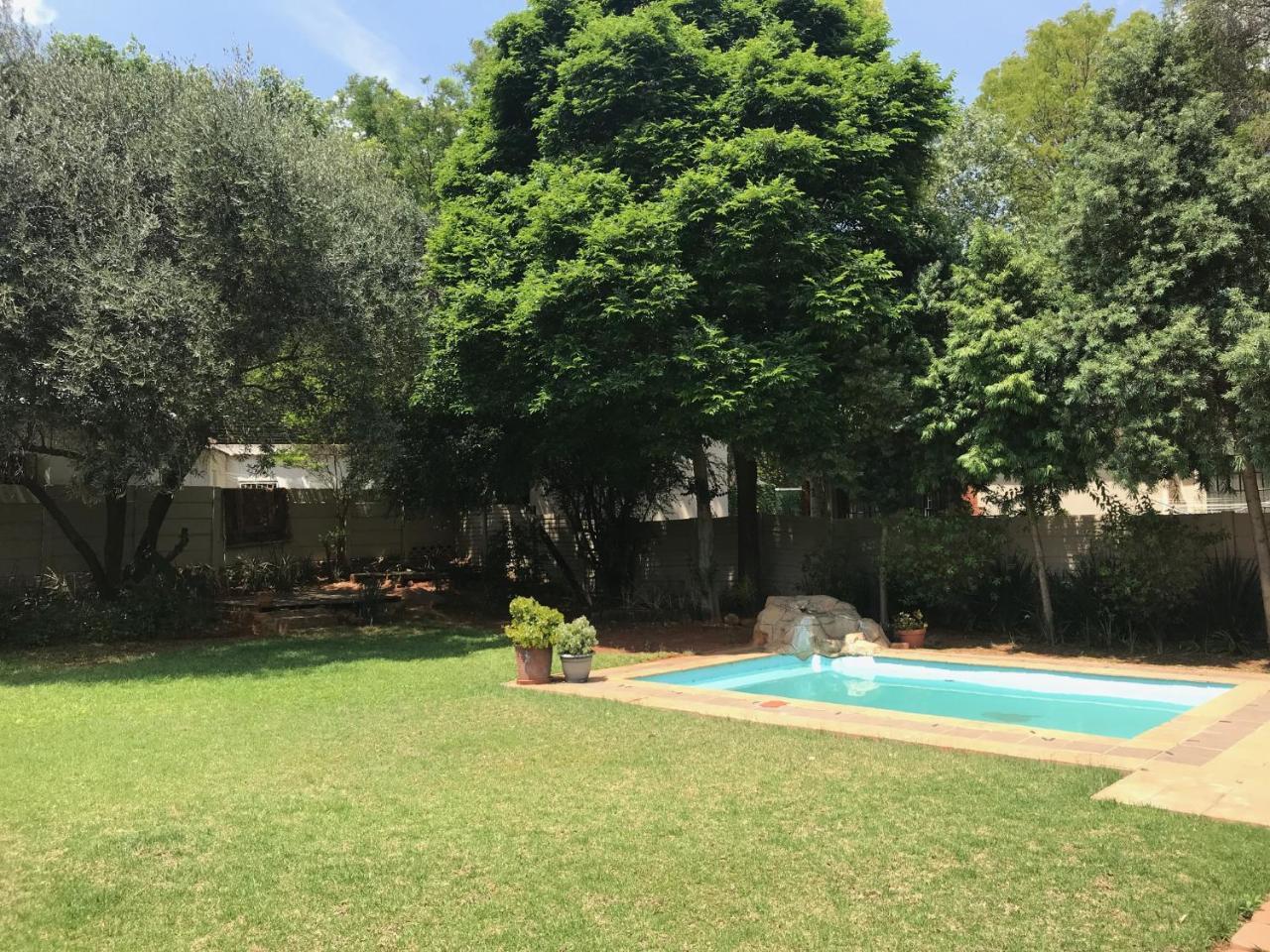 Pretoria-Noord 布雷赫尔12号招待所酒店 外观 照片